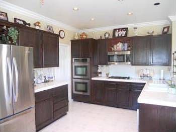 2nd image of 2390 Gillingham Cir