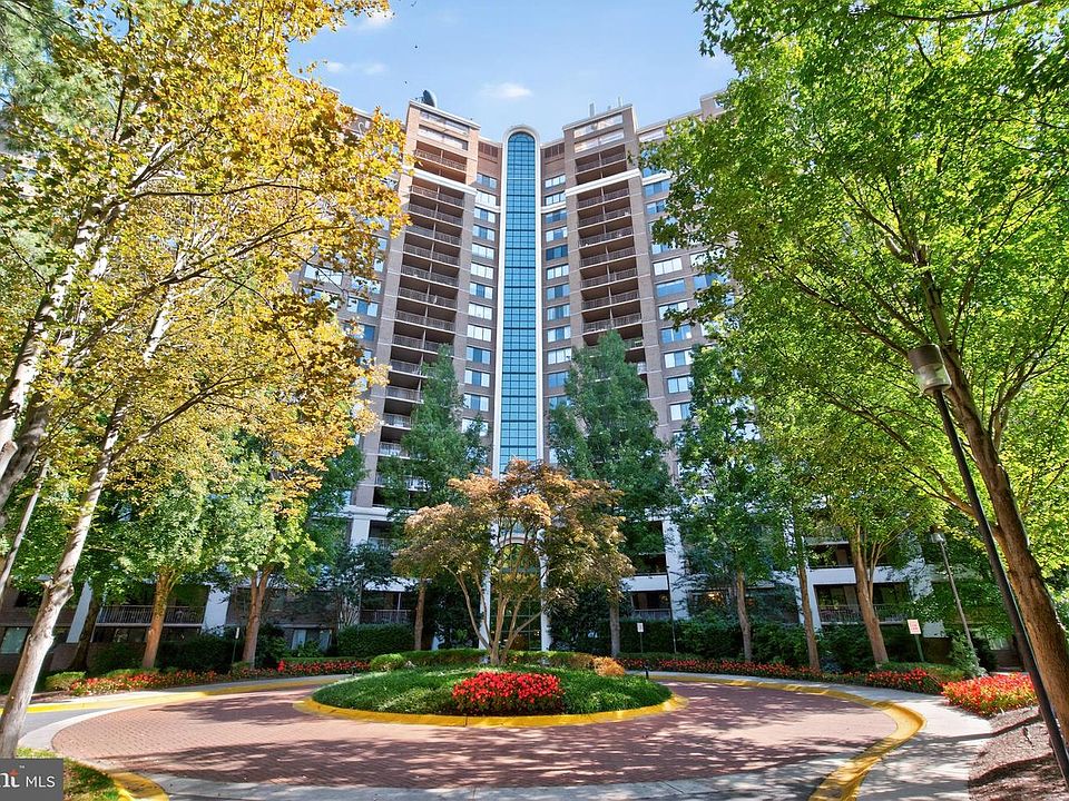 1st image of 10101 Grosvenor Pl APT 1603