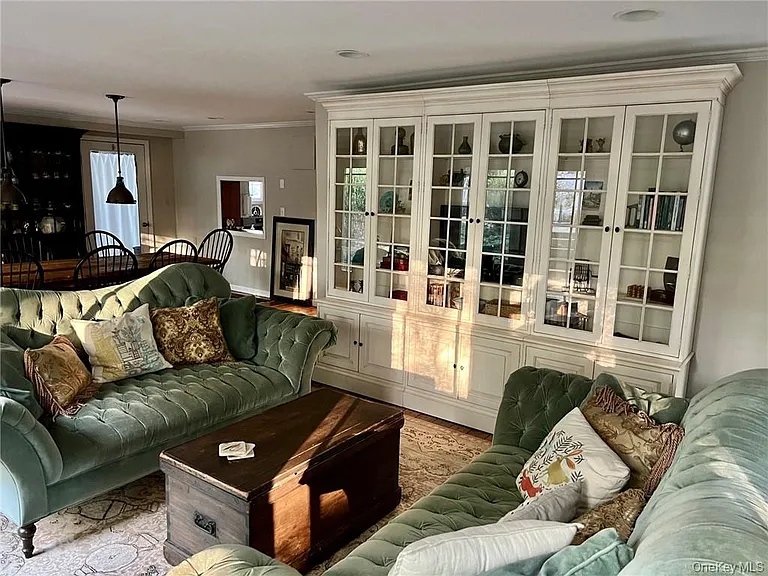 19 Mill Ln — Photo 5