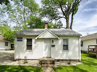 1617 12th St, Charleston, IL 61920