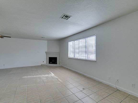 4th image of 6987 Mendon Ln #Ut-1