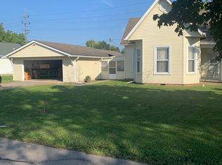 112 N Mapleton St, Columbus, IN 47201