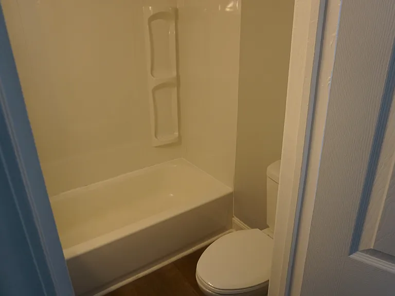 1001 Park Ave #B — Photo 8