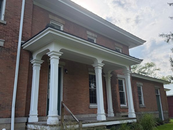 146 Maple Ave #A