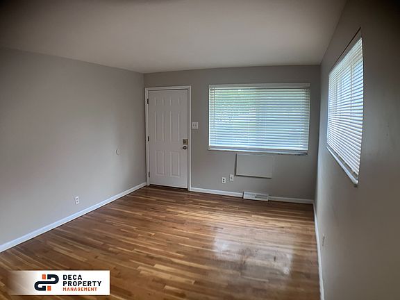 2nd image of 3952 Sims Ave #3956