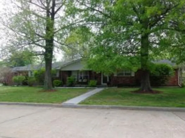 1505 Skylane Dr, Miami, OK 74354