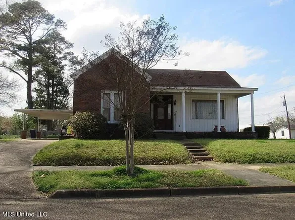 77 S College St, Grenada, MS 38901