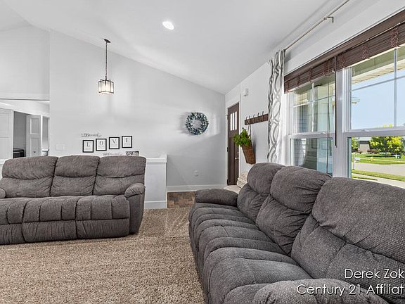 4th image of 6609 Bradenwood Dr
