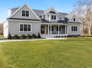 2 McSweeney Ln, Falmouth, MA 02540