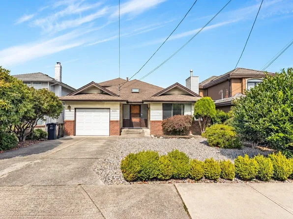 5451 Moncton St, Richmond, BC V7E 3B2