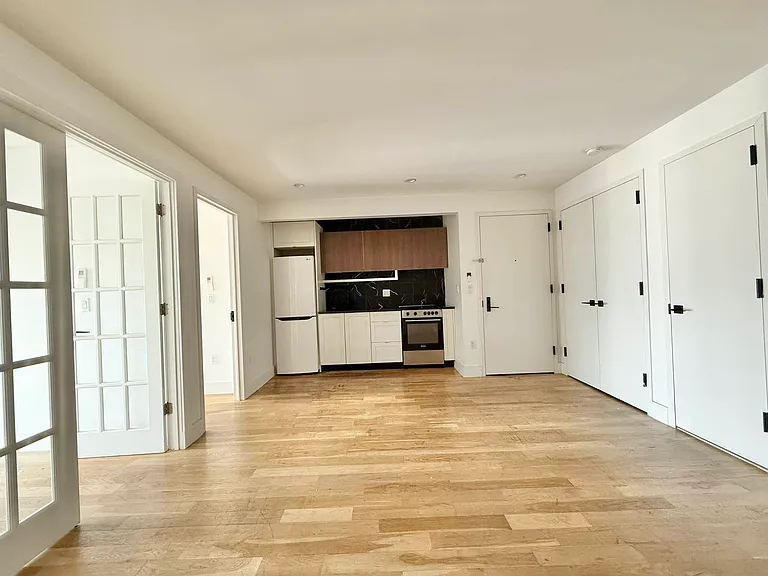 830 Saint Johns Pl #4F — Photo 1