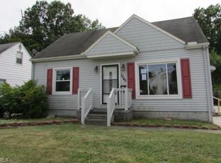 1040 Roosevelt Ave, Cuyahoga Falls, OH 44221
