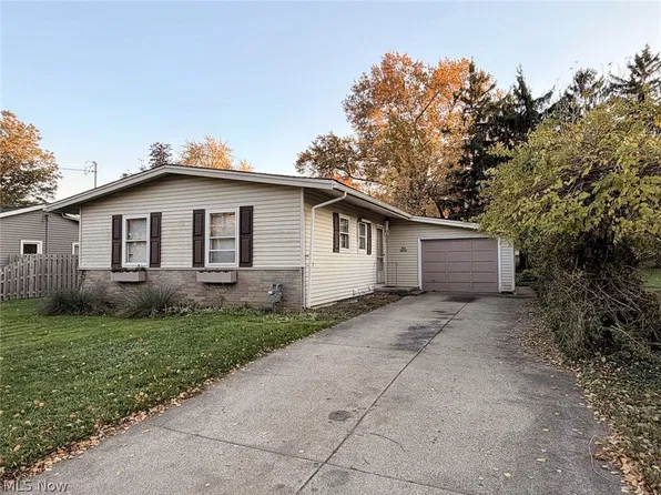 416 Heather Ln, Medina, OH 44256