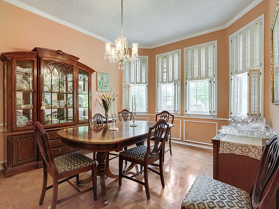 5th image of 1538 Highland Rd