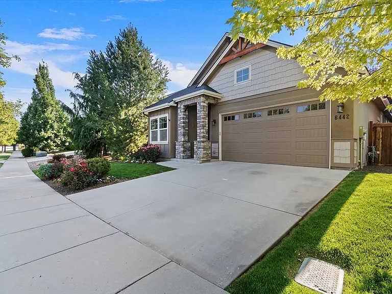 6442 S Palesa Way — Photo 2