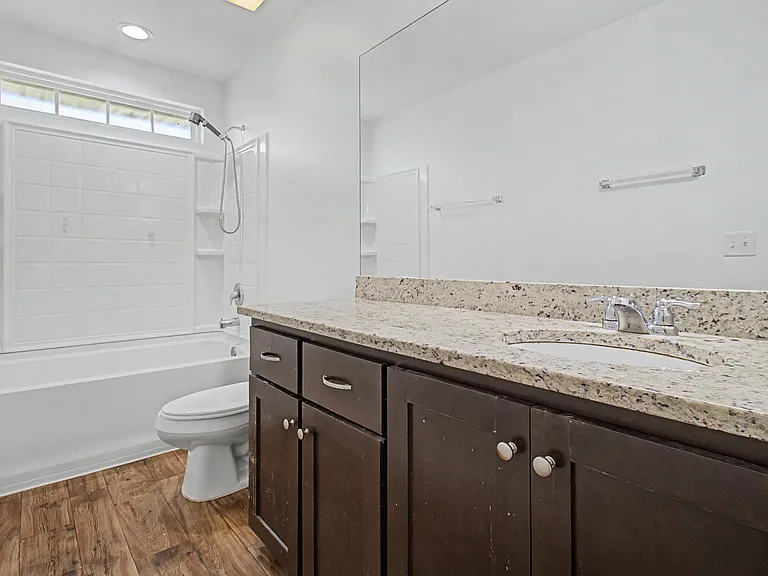 390 Fairview Cir — Photo 17