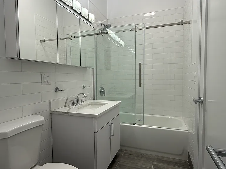25 W 68th St #1E — Photo 6