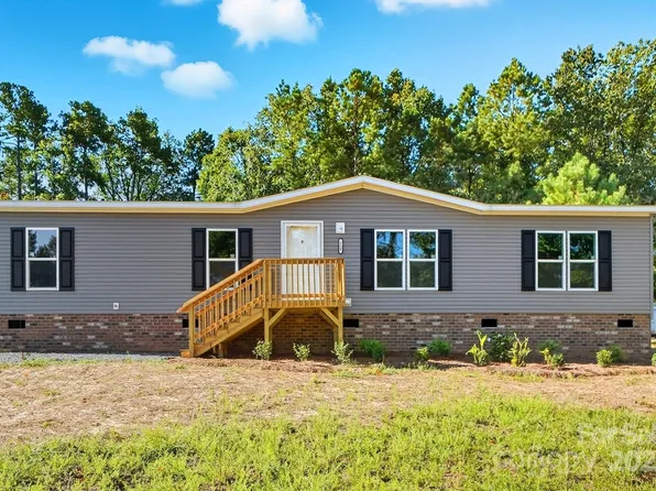 155 Castle Ct, Kings Mountain, NC 28086