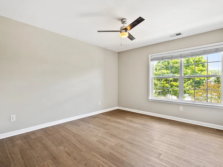 606 Lofty Ln SW — Photo 11