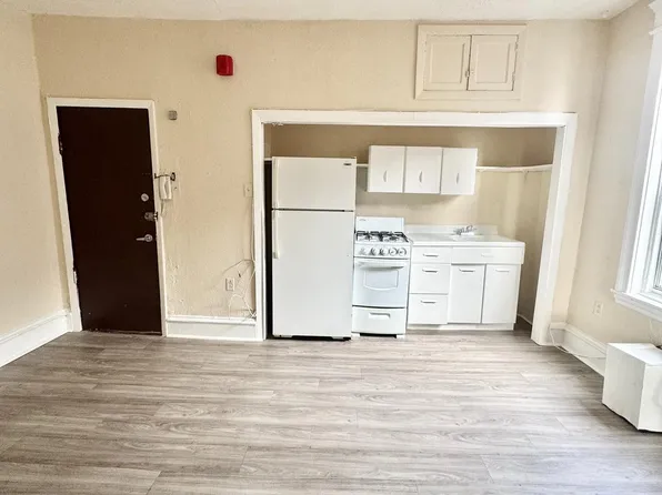 5040 Walnut St, Philadelphia, PA