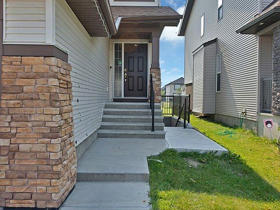 3rd image of 33 N Skyview Springs Rd NE