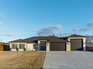 3513 Royce Ln, Pasco, WA 99301