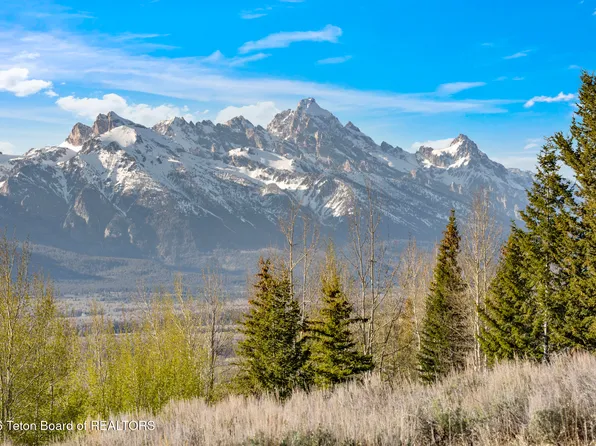 1735 N Harvest Dance Rd, Jackson, WY 83001
