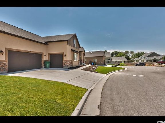 3rd image of 11829 S Pinnacle Acre Ct