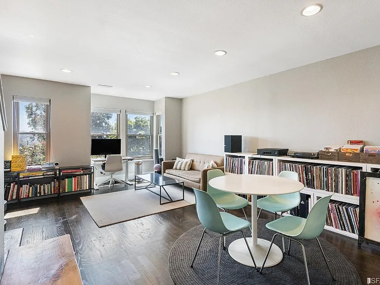76 Littlefield Ter — Photo 1