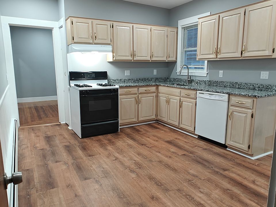 1st image of 308 Spring Street Ext