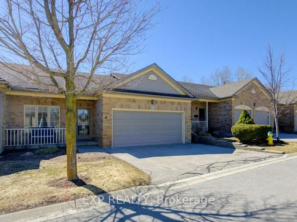 545 Laurelwood Dr #8, Waterloo, ON N2V 2R4