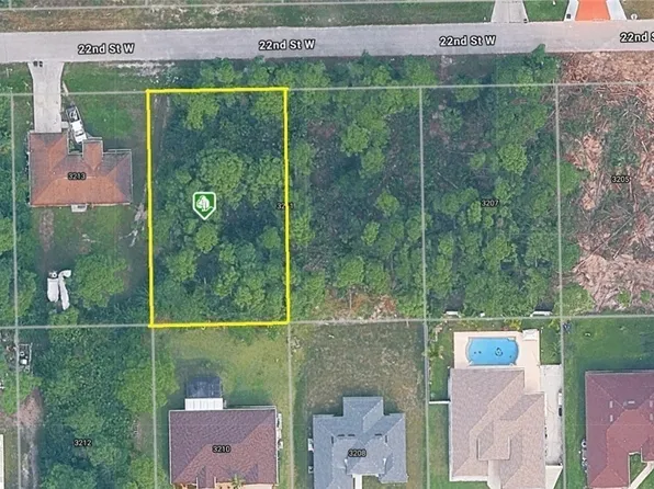 3211 22nd St W, Lehigh Acres, FL 33971