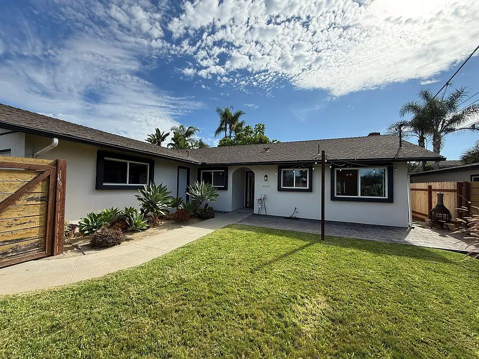 1115 Balour Dr