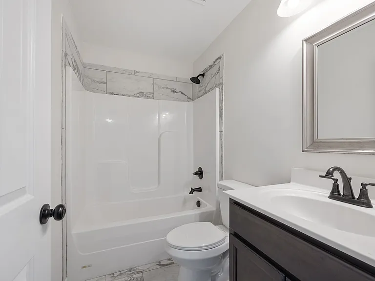 Upstairs full bath #1