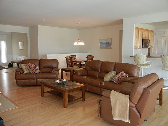 2nd image of 12626 Carmel Ln