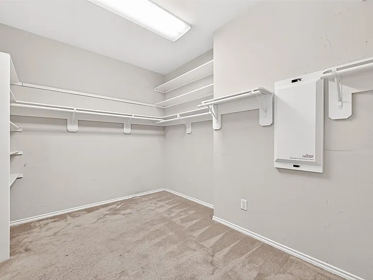 17611 Haywood Oaks Dr — Photo 16