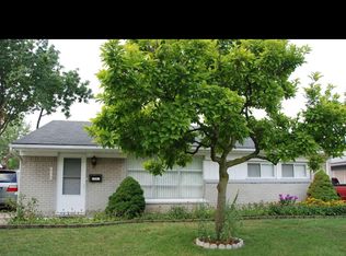 836 E Harwood Ave, Madison Heights, MI 48071