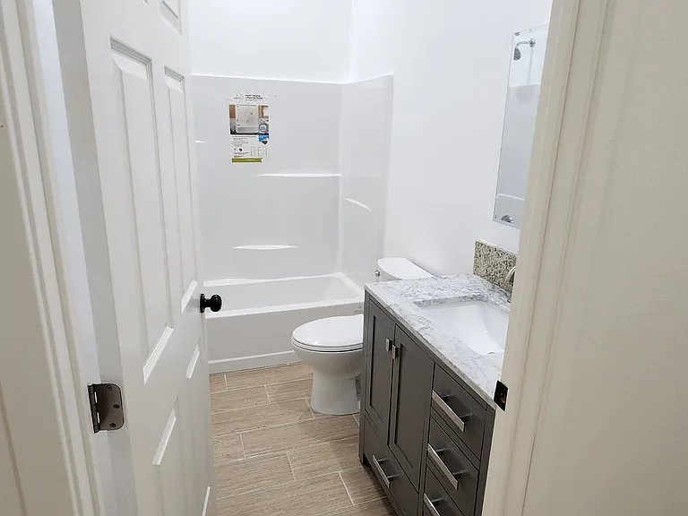 6227 Chadbourne Ave — Photo 8