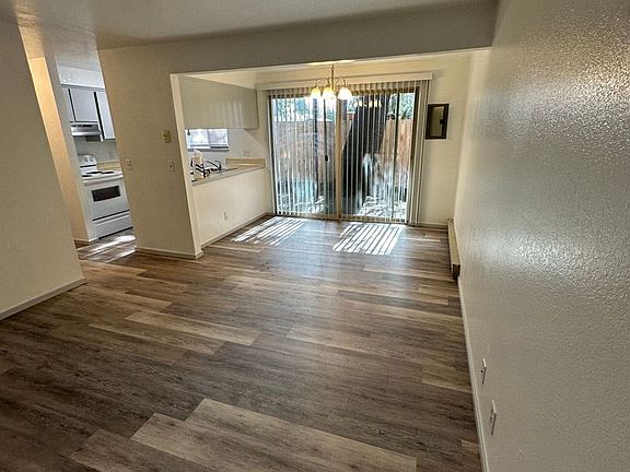 4th image of 3327 Northwest Ave Unit 3