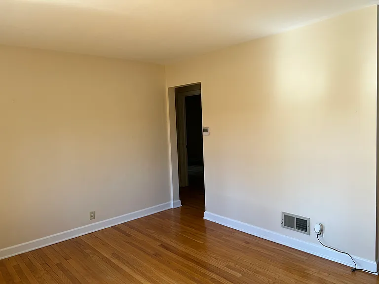 1610 W Union St — Photo 7