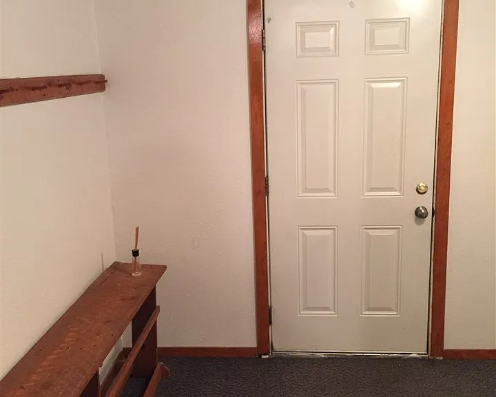 2626 Lancelot Dr W — Photo 2