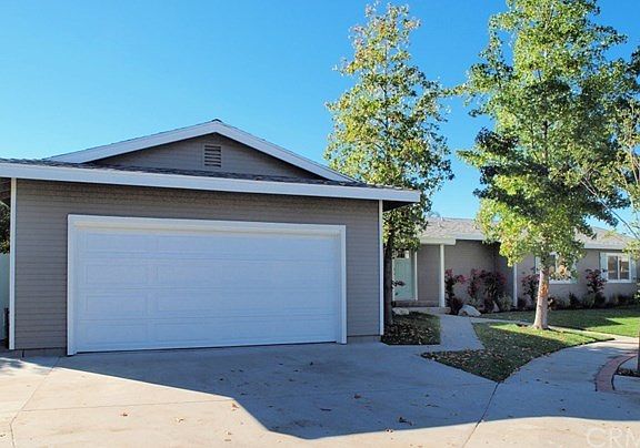 2nd image of 12814 Newton St