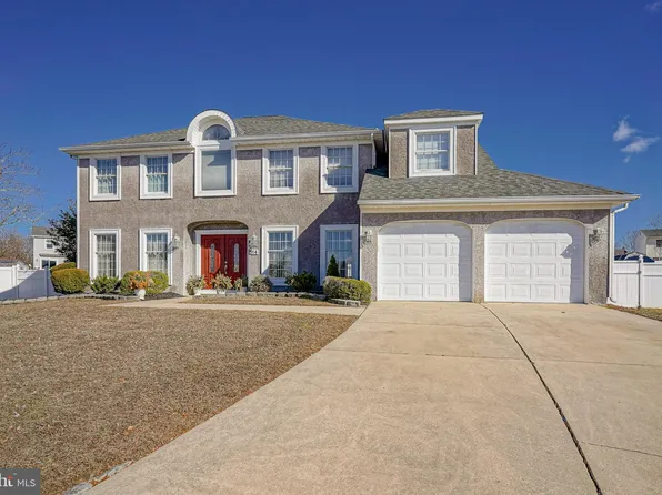 14 Grant Cir, Sewell, NJ 08080