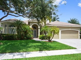 9562 Parkview Ave, Boca Raton, FL 33428