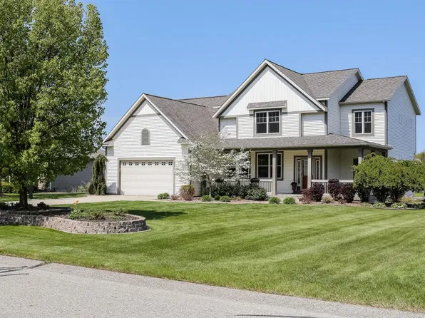 13001 Woodrush Dr, Grand Haven, MI 49417