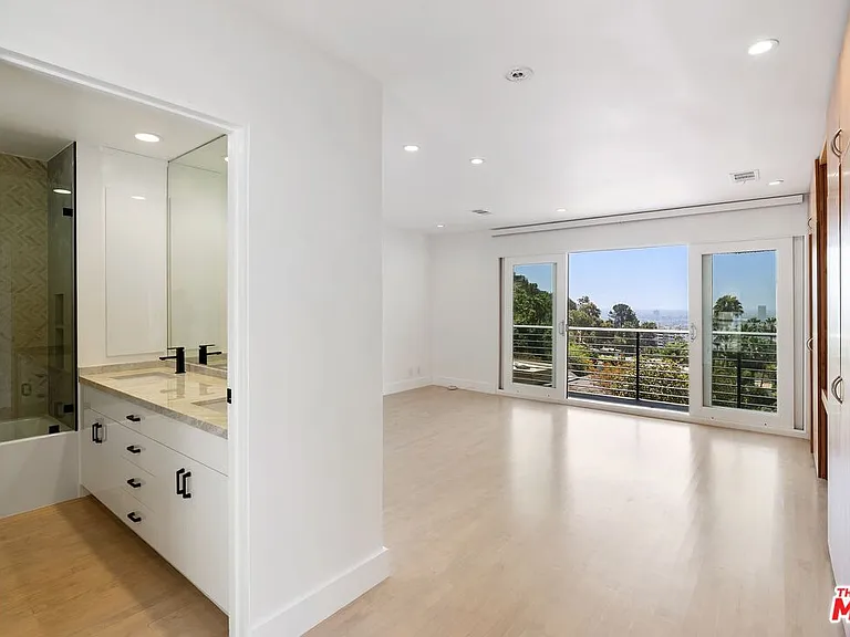1404 Devlin Dr — Photo 33