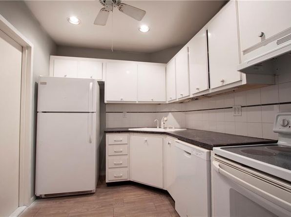 3123 Oakland Shores Dr APT D210