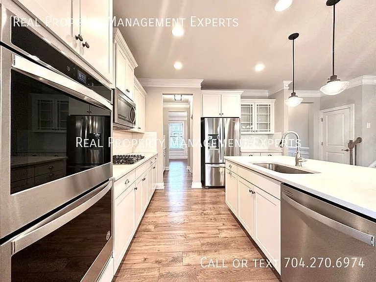 278 Preston Rd — Photo 3