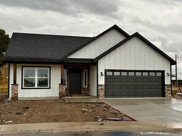 913 Beaver Ct, Cody, WY 82414