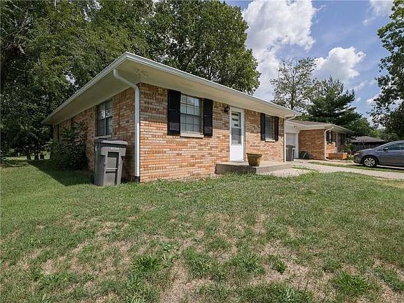 2nd image of 4030 Redfern Dr